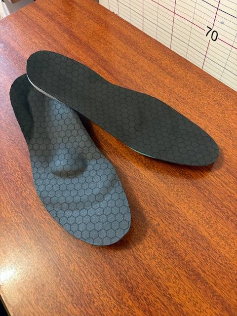 semelles orthopédiques pour faire du sport - fabrication sur mesure dans notre atelier de podologie à Allauch (proche 13011 13012 13013)